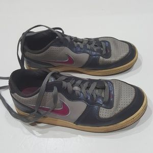 Nike Zoom women's shoes size 8